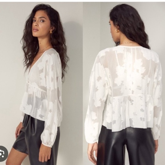 Aritzia Wilfred Peplum Top - Picture 1 of 9